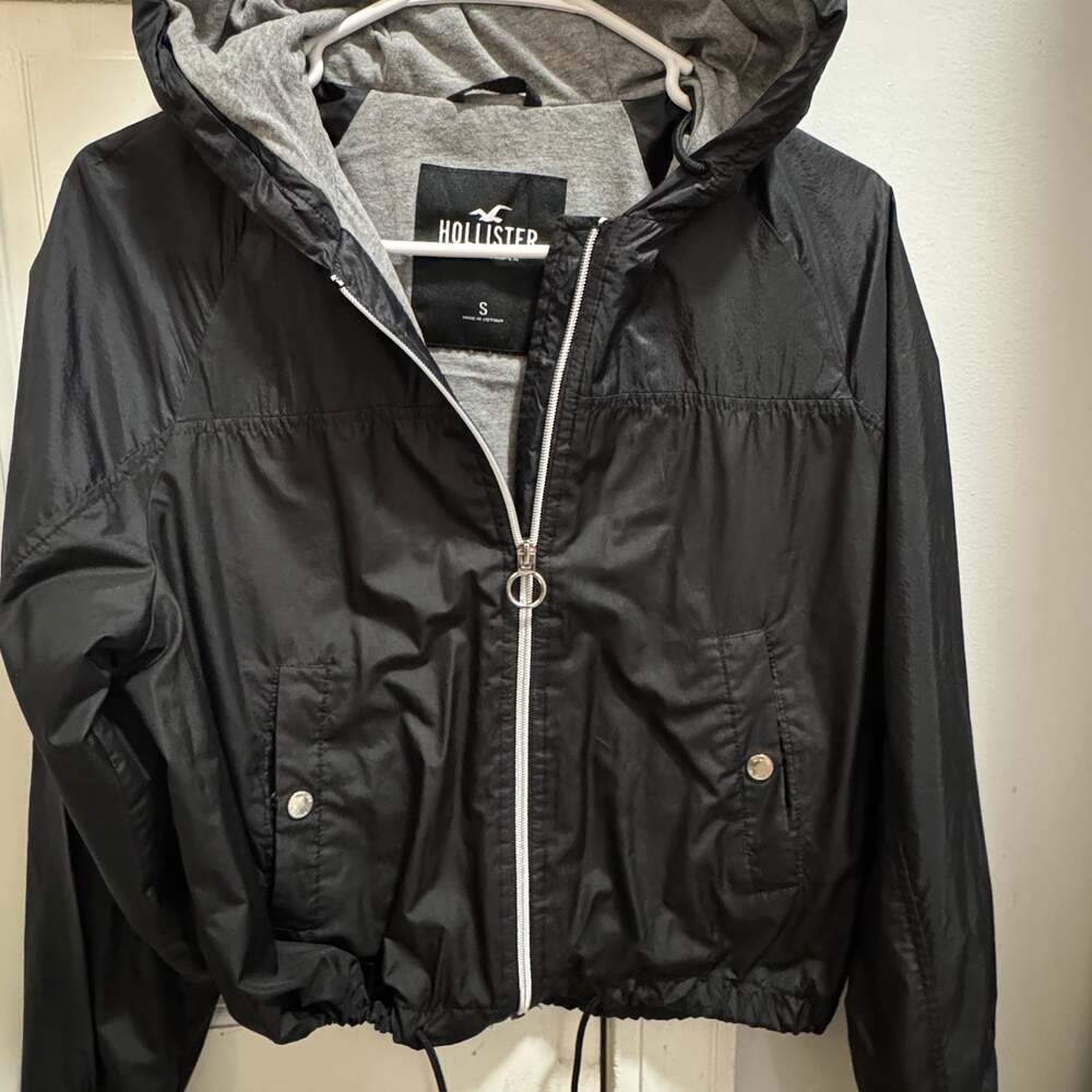 Hollister Black Hooded Fleece-Lined Zip-Up Windbreaker Jacket
